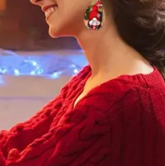 🛑3$15 Christmas Gnome Earrings - Picture 3 of 4